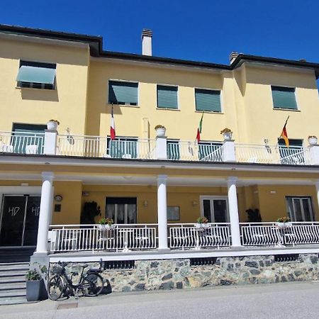 Hotel Dora Levanto Esterno foto