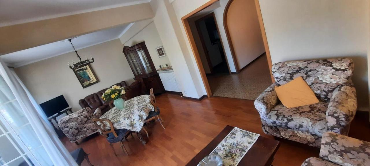 Hotel Dora Levanto Esterno foto