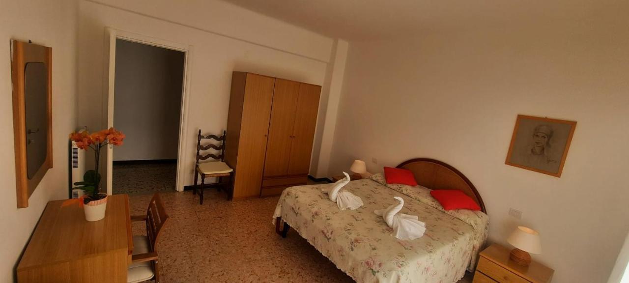 Hotel Dora Levanto Esterno foto