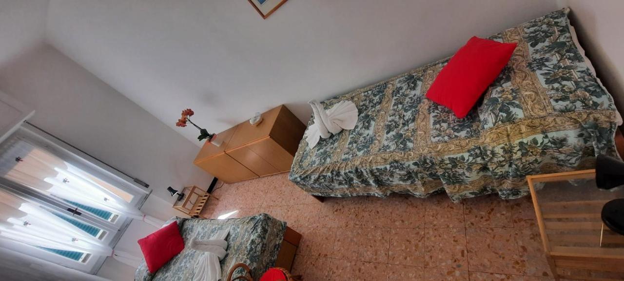Hotel Dora Levanto Esterno foto