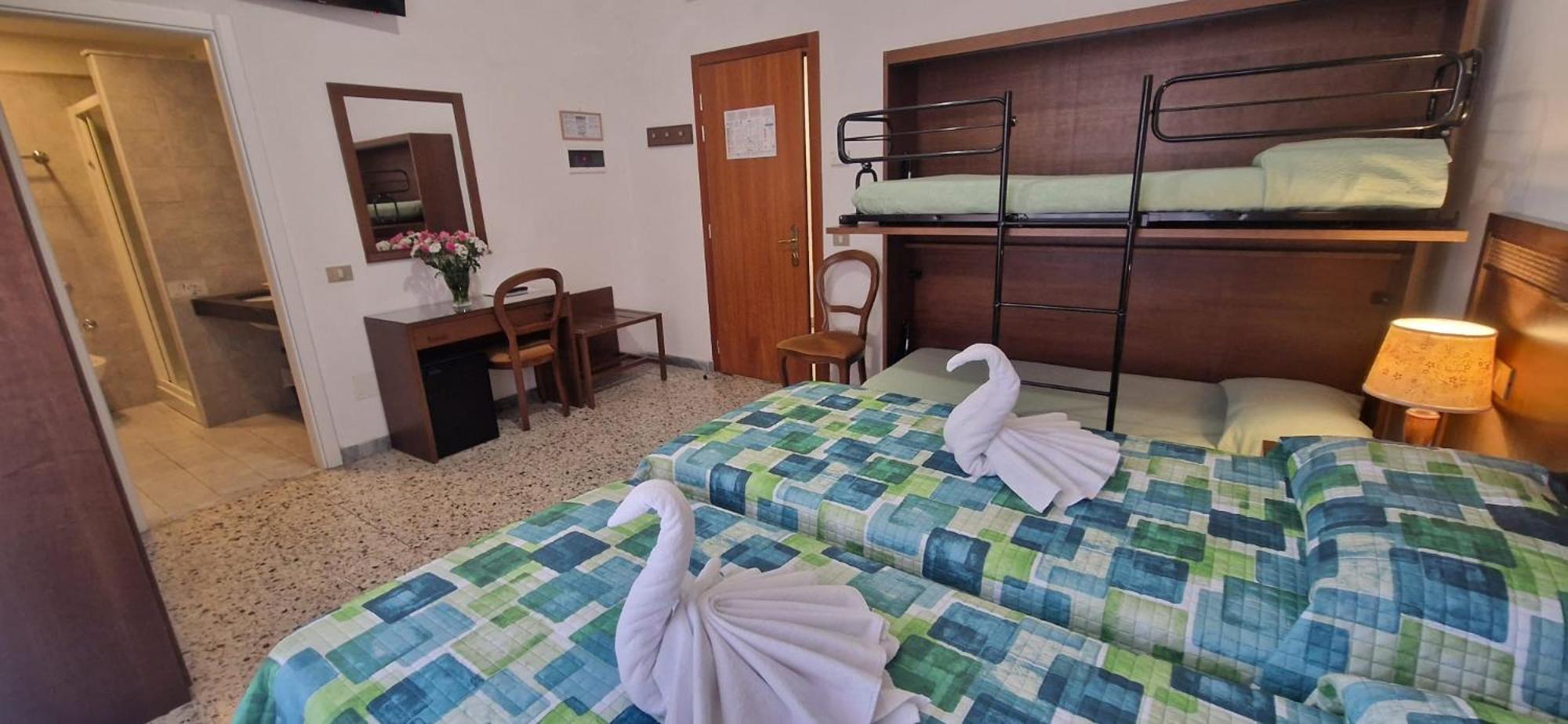 Hotel Dora Levanto Esterno foto