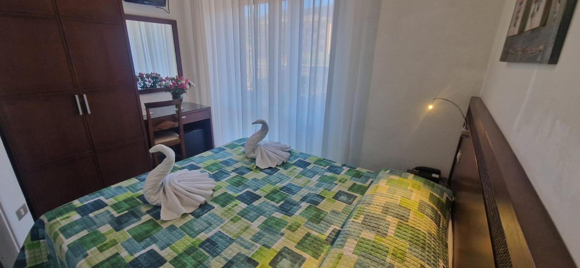 Hotel Dora Levanto Esterno foto