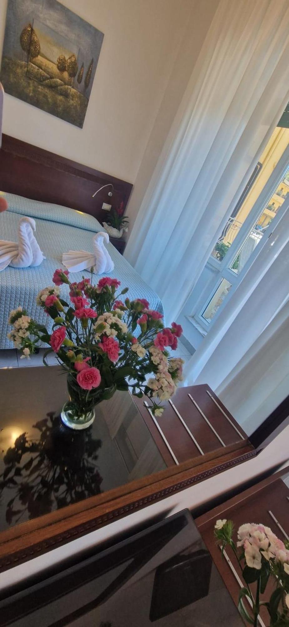 Hotel Dora Levanto Esterno foto