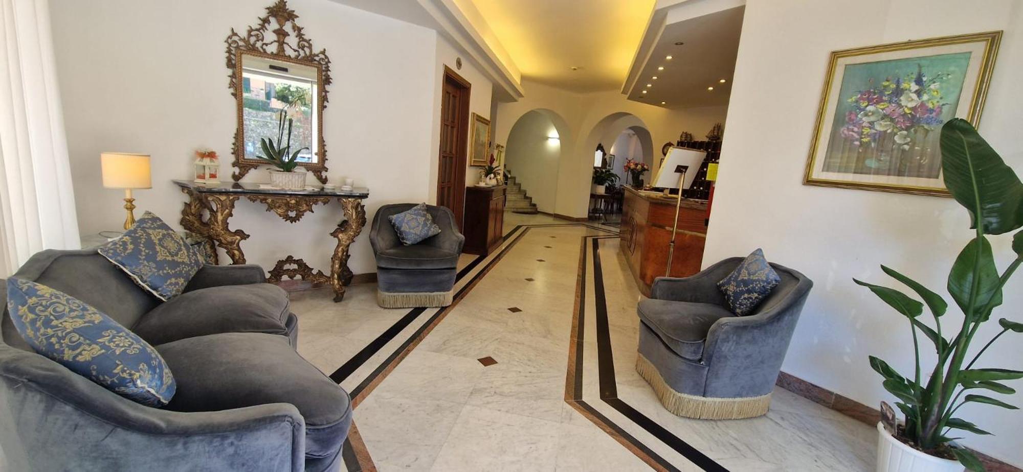 Hotel Dora Levanto Esterno foto