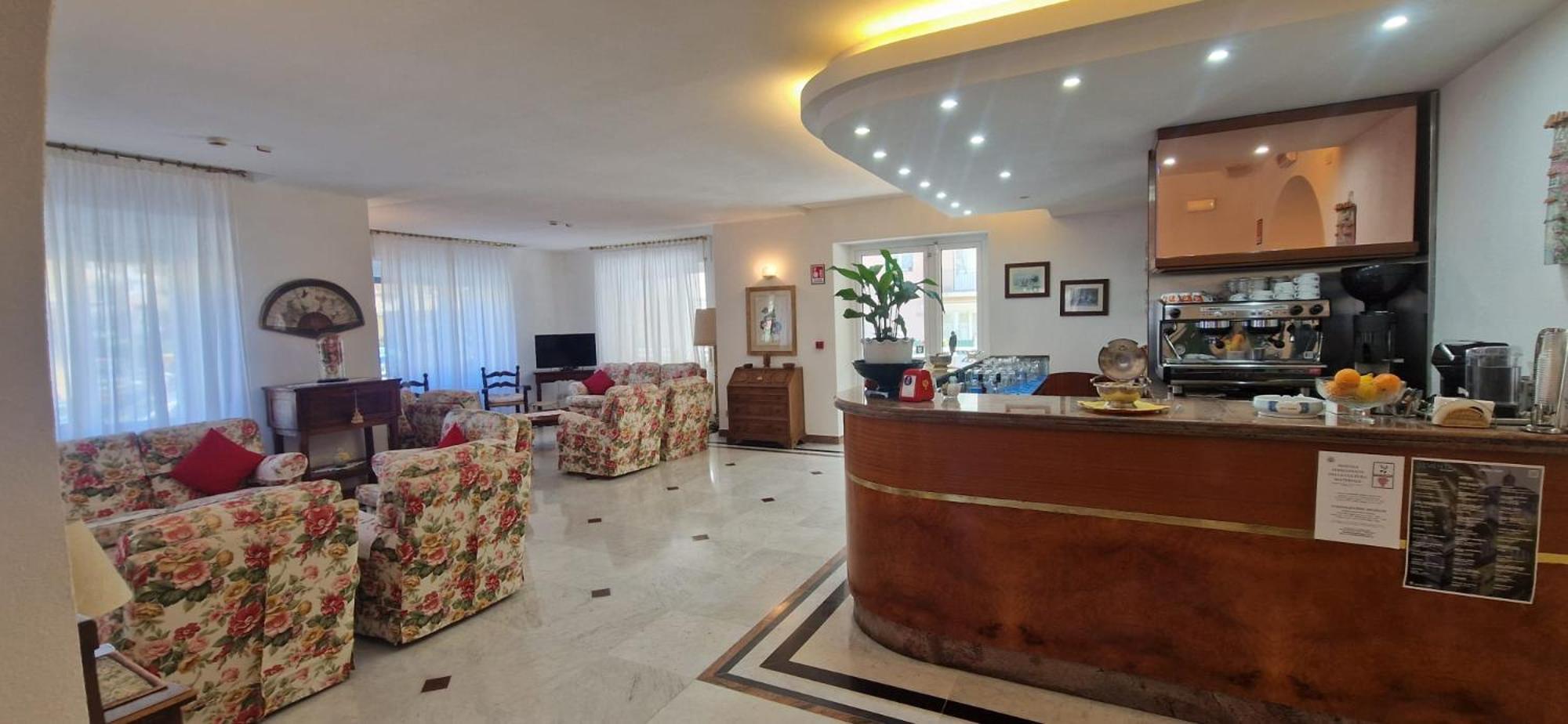 Hotel Dora Levanto Esterno foto